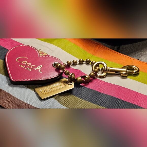 Coach Bleecker Heart Bag Charm - Picture 4 of 5